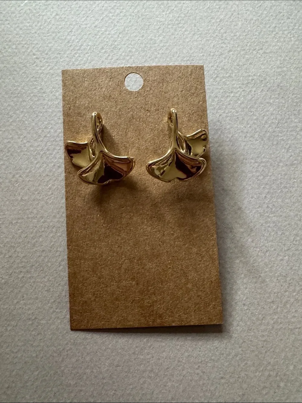 Gold ginco Drop Earrings M817